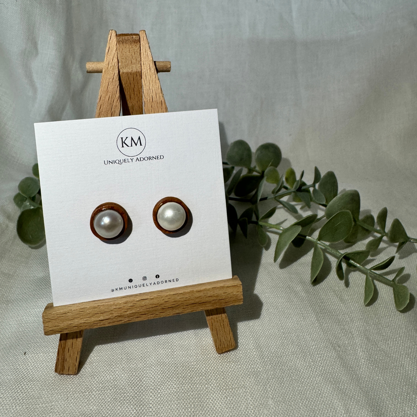 Wooden Pearl Stud